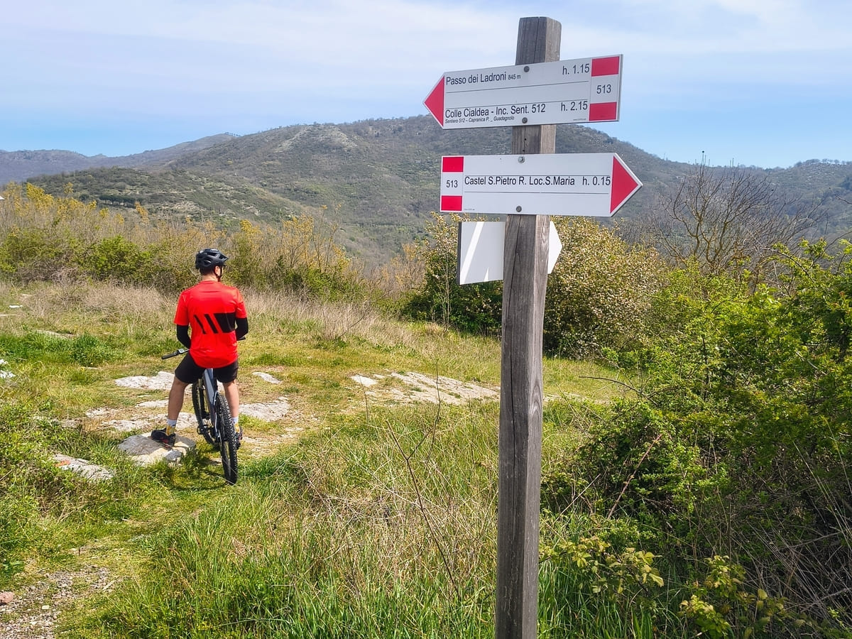https://www.borghiebike.it/immagini_pagine/12/il-percorso-degli-asinelli-12.jpg